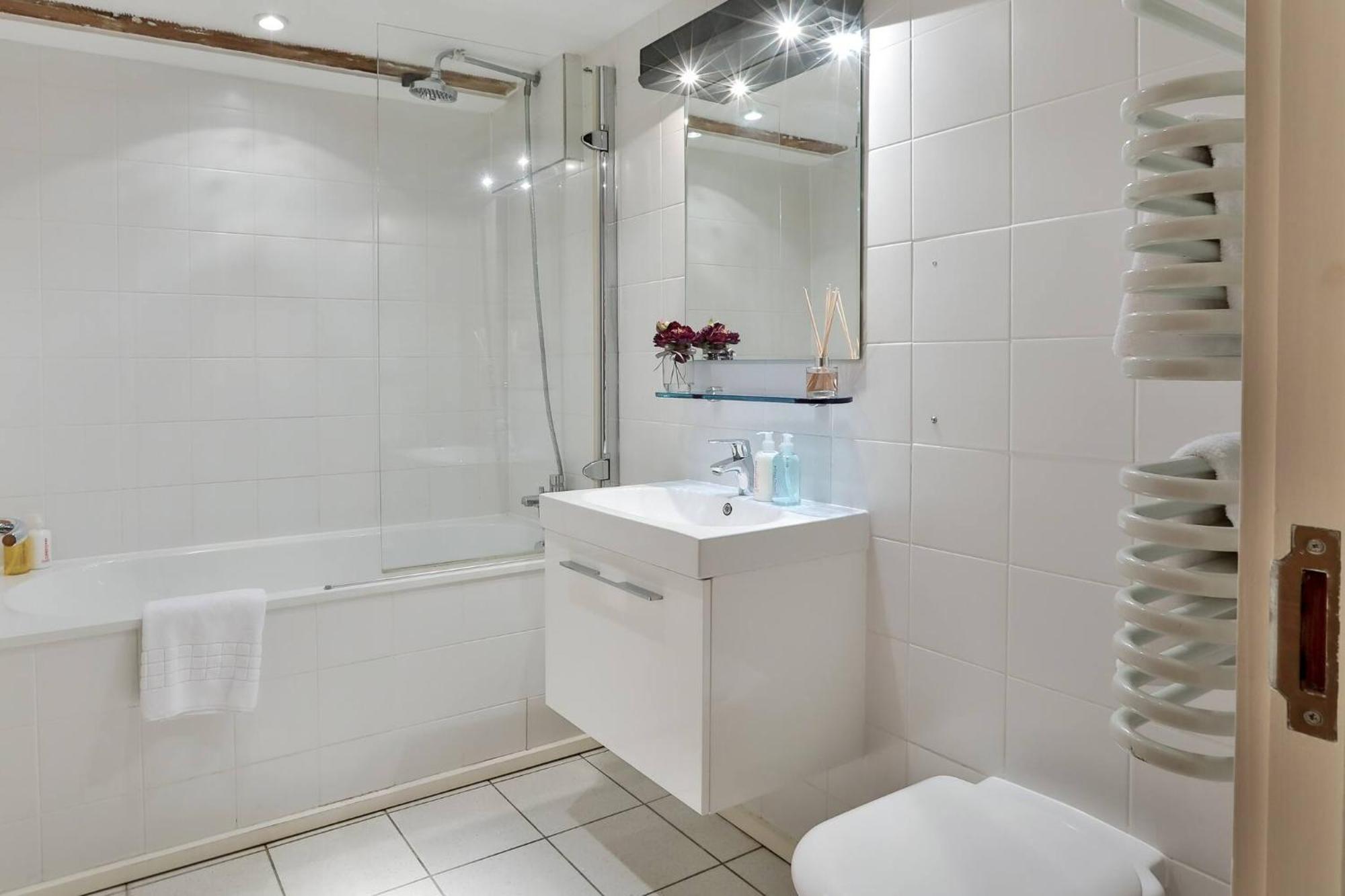 Wild Roses Serviced Apartments - Excel Warehouse 1 London Bagian luar foto