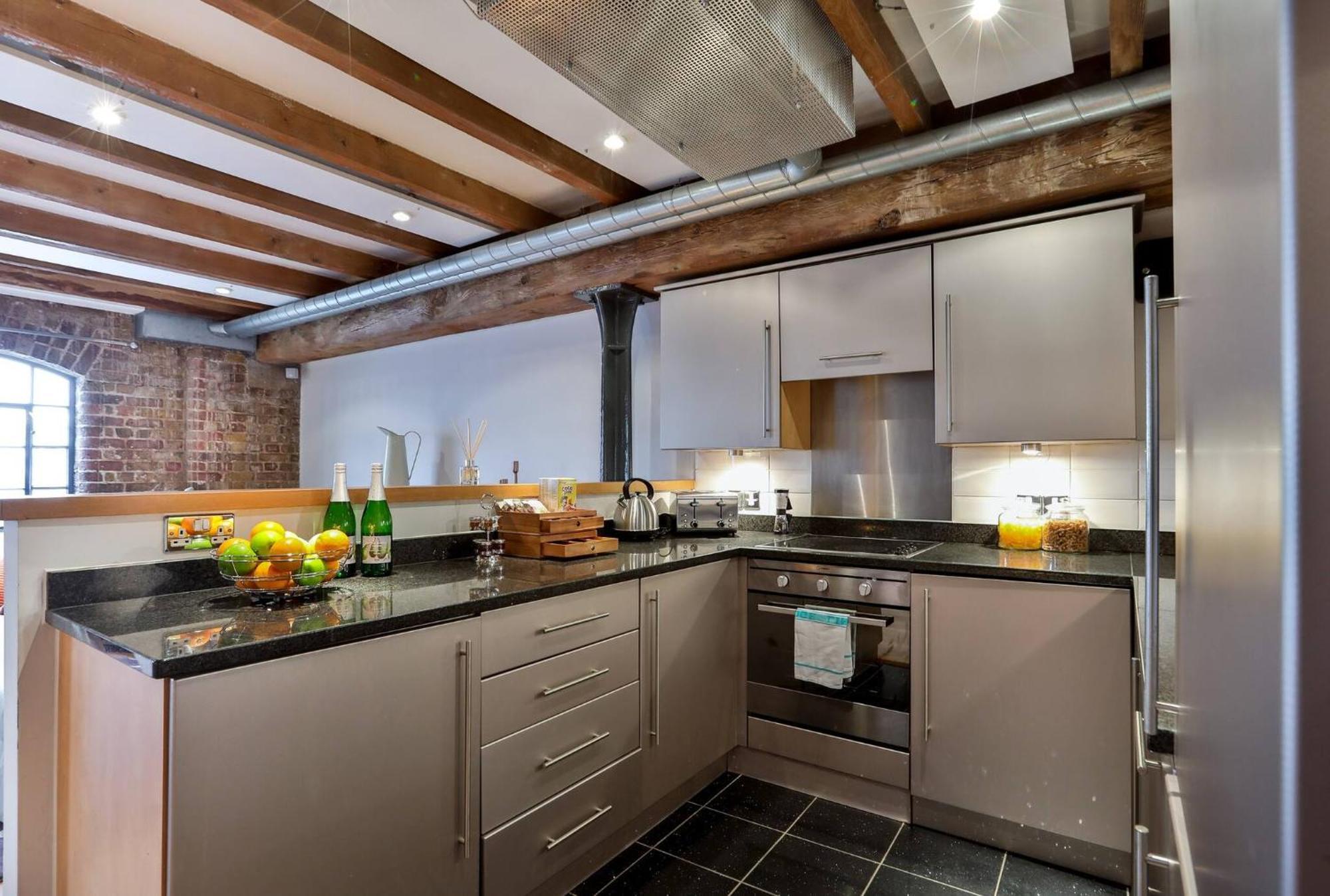 Wild Roses Serviced Apartments - Excel Warehouse 1 London Bagian luar foto