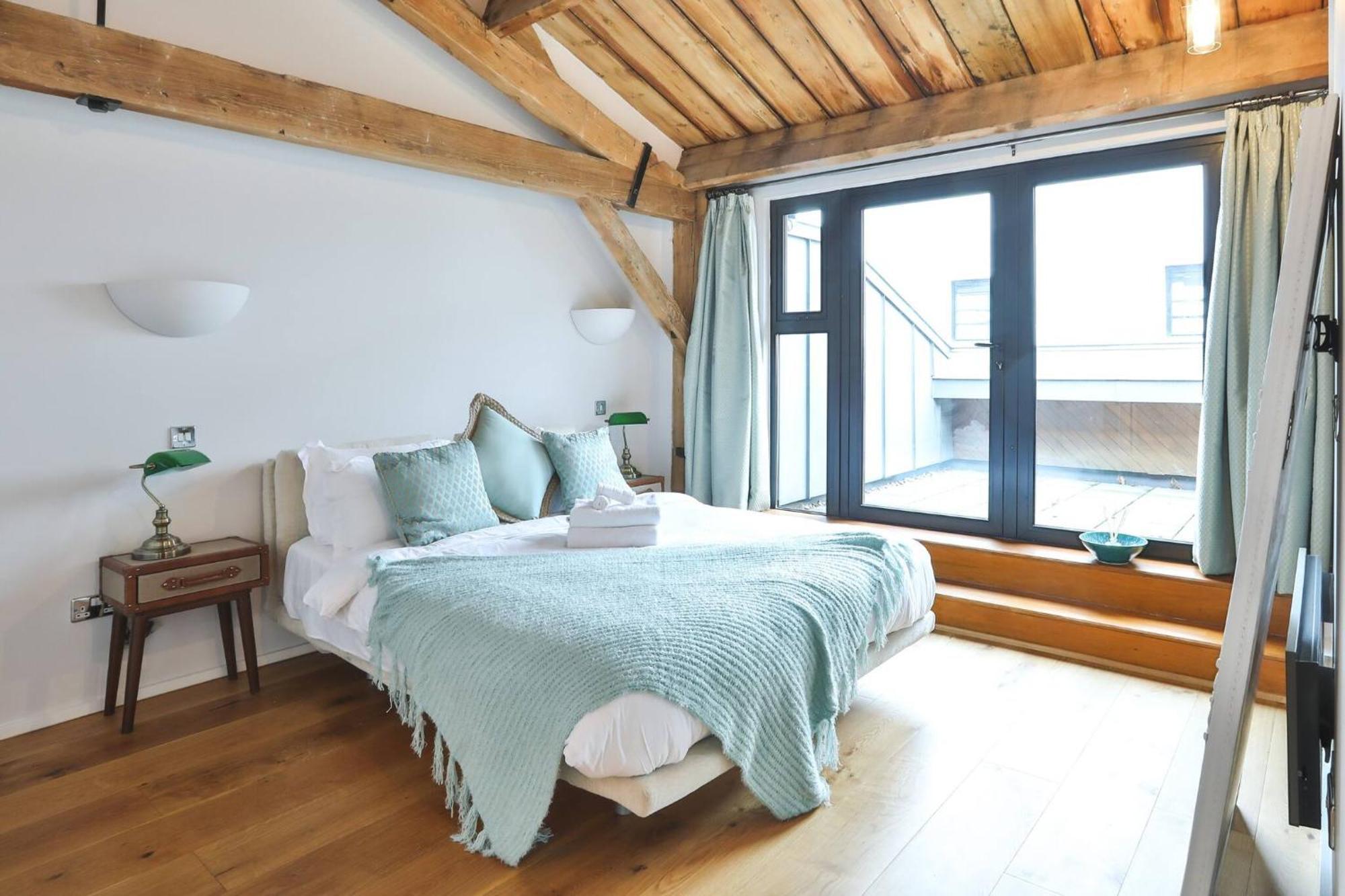 Wild Roses Serviced Apartments - Excel Warehouse 1 London Bagian luar foto